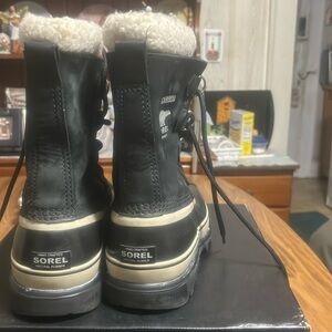 Caribou wp black boots inner sorrel name is unstitched
